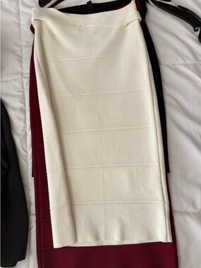 BCBGMaxAzria Cream Pencil Skirt